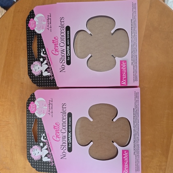 BUNDLE HOLLYWOOD FASHION SECRETS GENTLE NO-SHOW CONCEALERS FOR DARK SKIN TONES - Picture 1 of 9